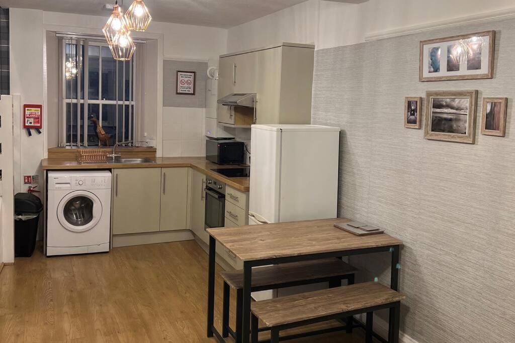 Harris Apartment Монтроз Экстерьер фото